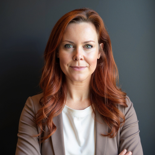 Tess deBlanc-Knowles